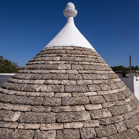 Villa With Trullo And Pool, Alberobello Buitenkant foto