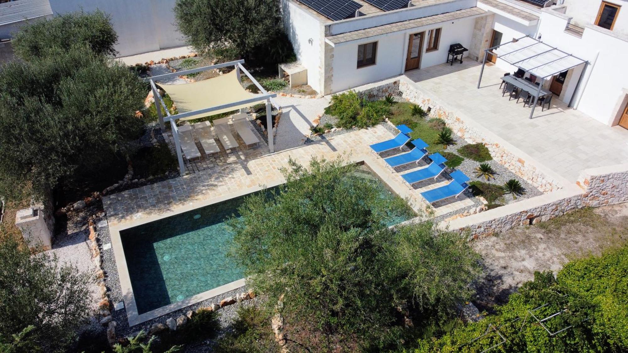 Villa With Trullo And Pool, Alberobello Buitenkant foto
