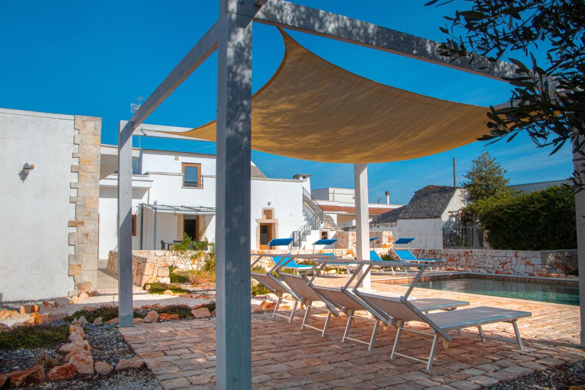 Villa With Trullo And Pool, Alberobello Buitenkant foto