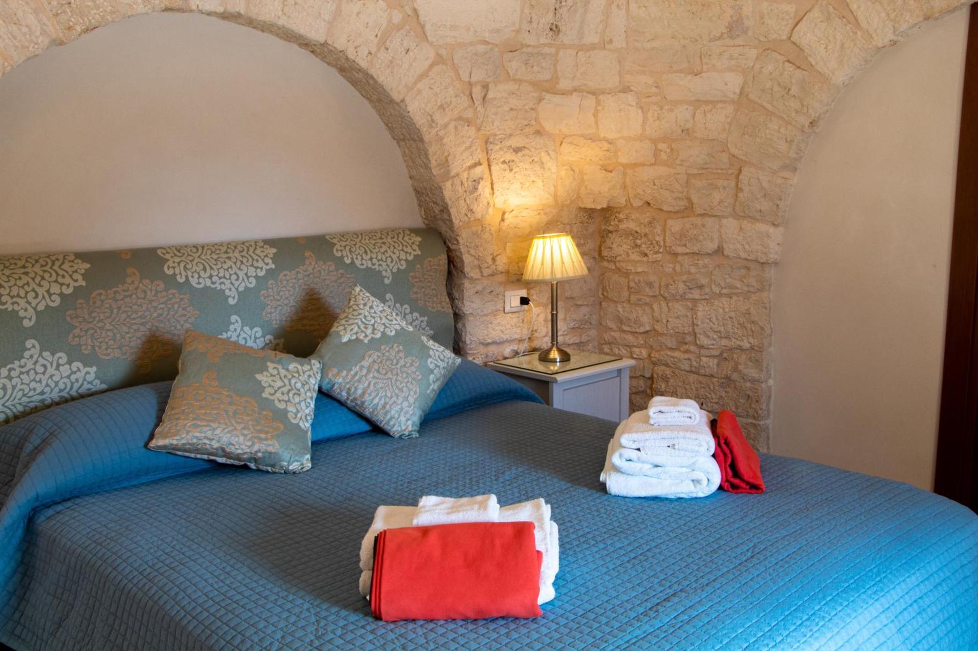 Villa With Trullo And Pool, Alberobello Buitenkant foto